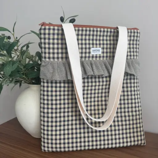 Tote Bag Acolchada con Volante