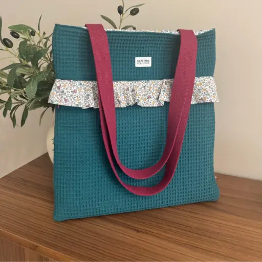 Tote Bag Acolchada con Volante