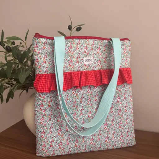 Tote Bag Acolchada con Volante