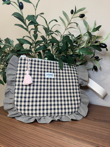 Bolso mano con volante 